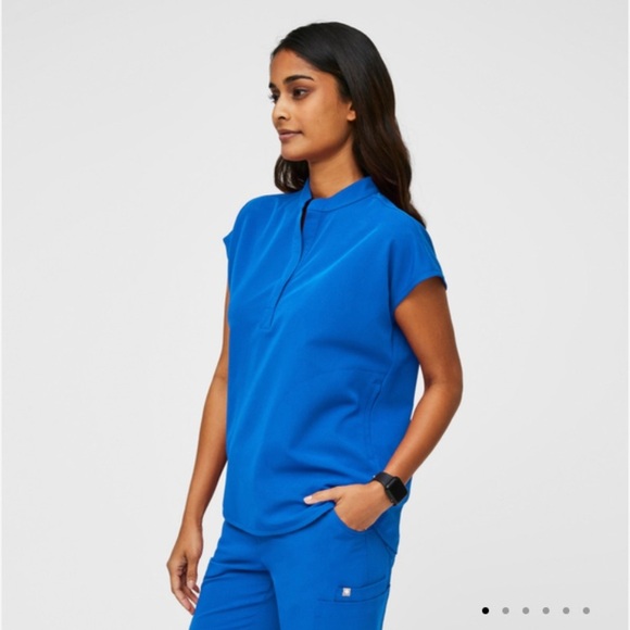 Figs XS royal blue Rafaela top - Picture 3 of 4